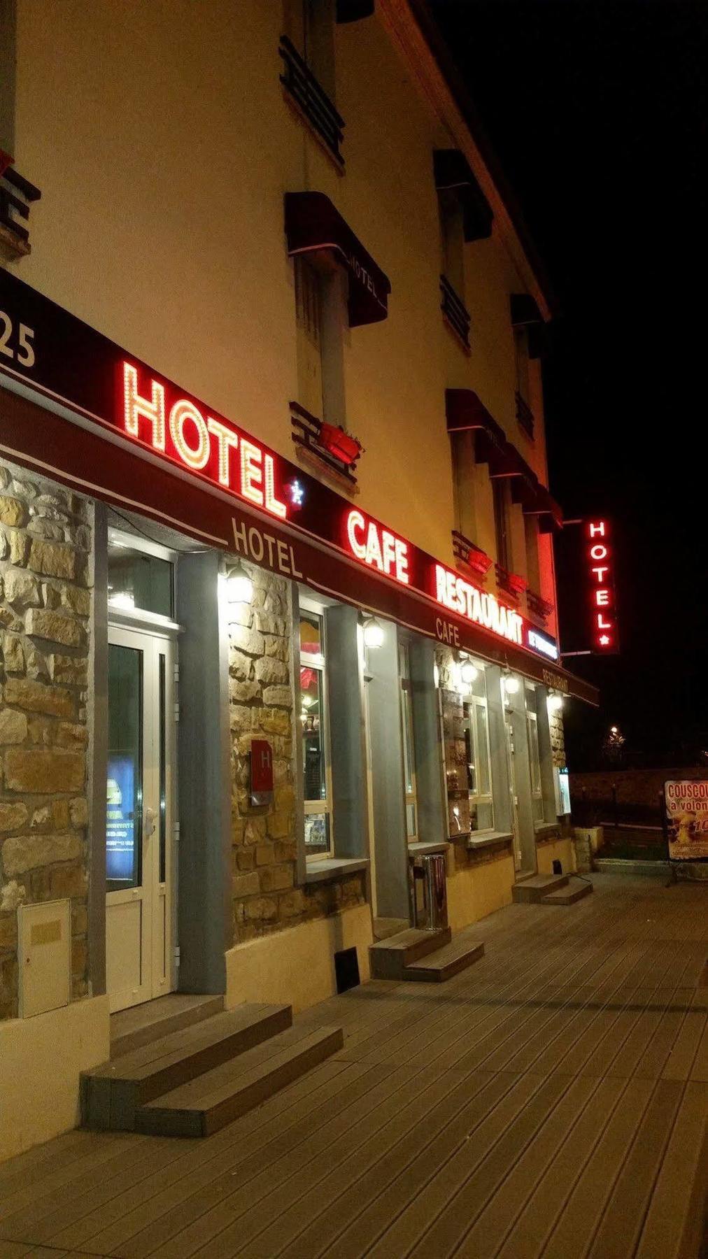 总站酒店 雅芳 外观 照片